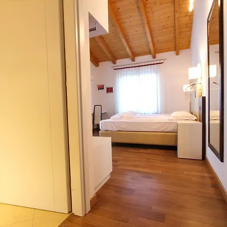 Thai Orchidee Restaurant&rooms *