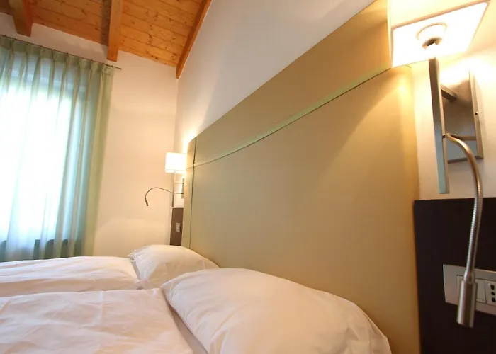 Thai Orchidee Restaurant&rooms Pensión