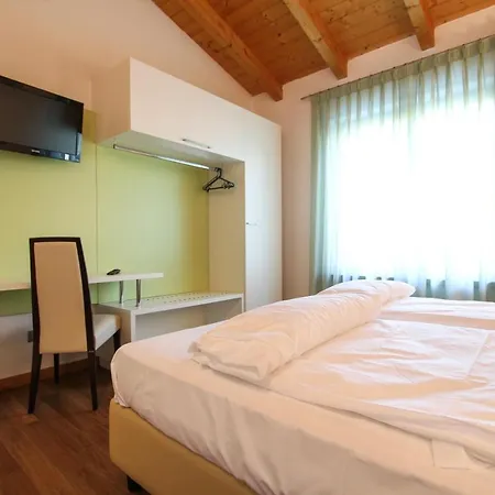 Thai Orchidee Restaurant&rooms Гостевой дом 4*