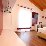 Thai Orchidee Restaurant&rooms Pensionat