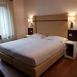 Thai Orchidee Restaurant&rooms 4*