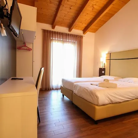Thai Orchidee Restaurant&rooms *