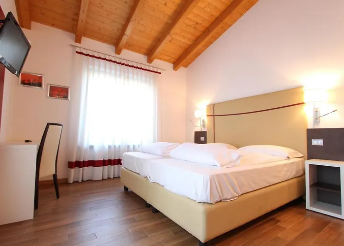 Thai Orchidee Restaurant&rooms 4* Garda (Verona)